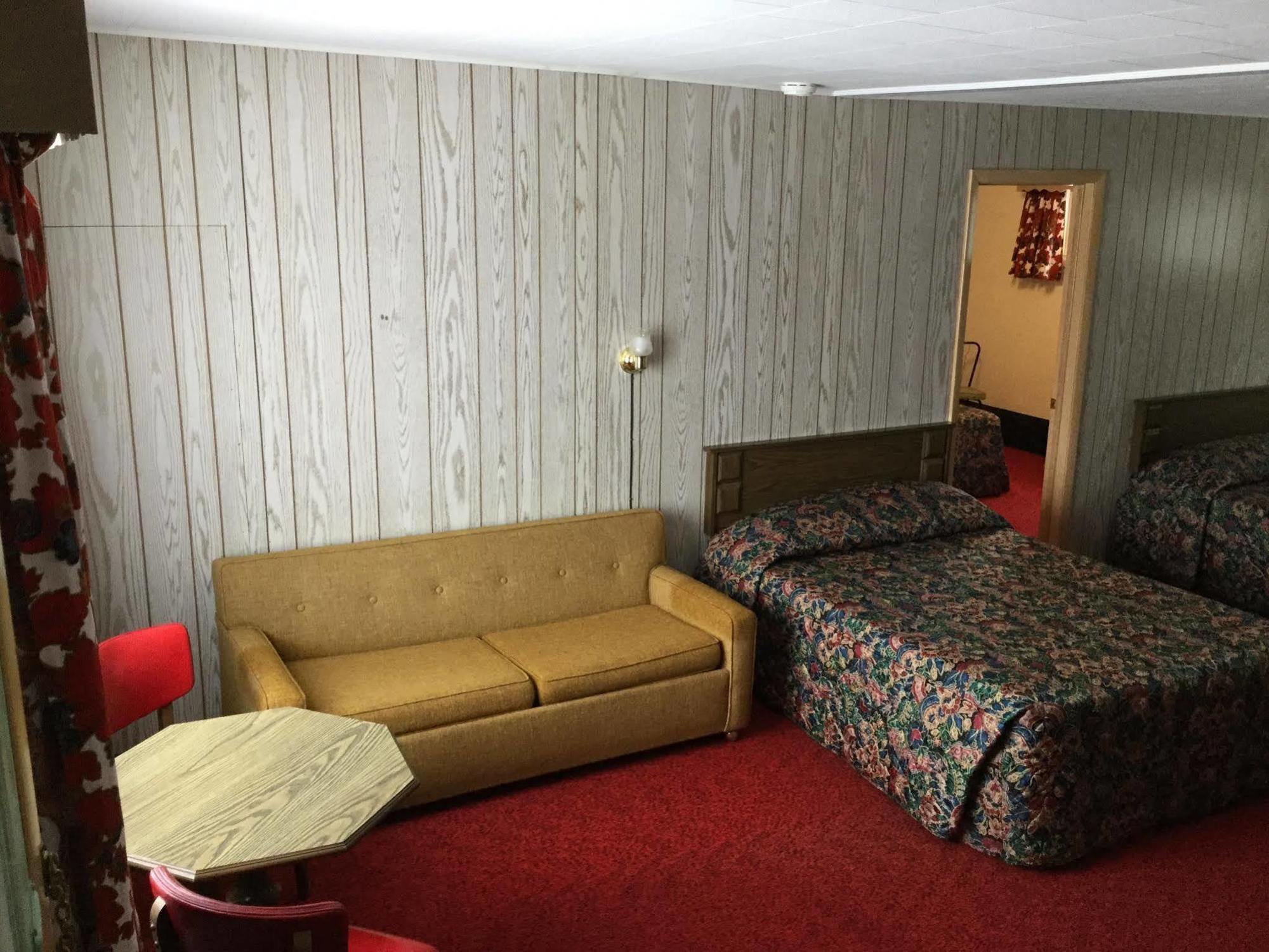 Cedars Motel Ironwood Extérieur photo