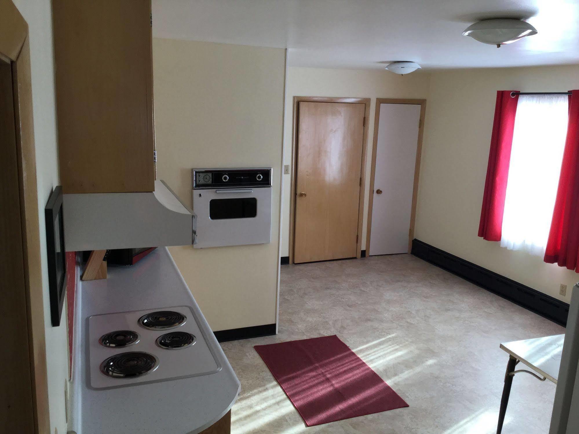 Cedars Motel Ironwood Extérieur photo